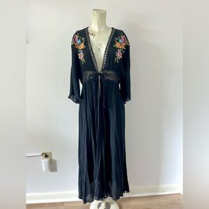 Beautiful Black Embroidered Duster - Size Small